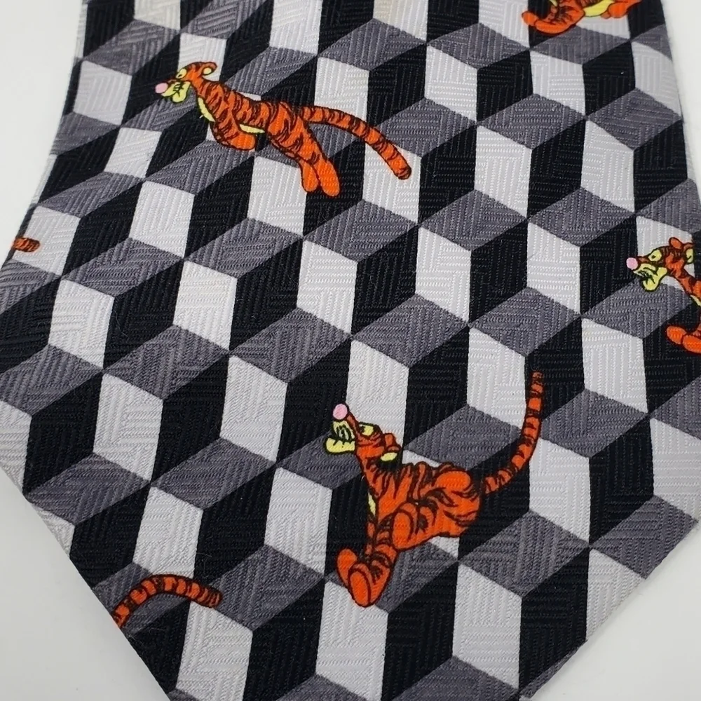 DISNEY WINNIE THE POOH TIGGER LOT OF 3 MEN NECKTIE TIES BLACK ORANGE RED